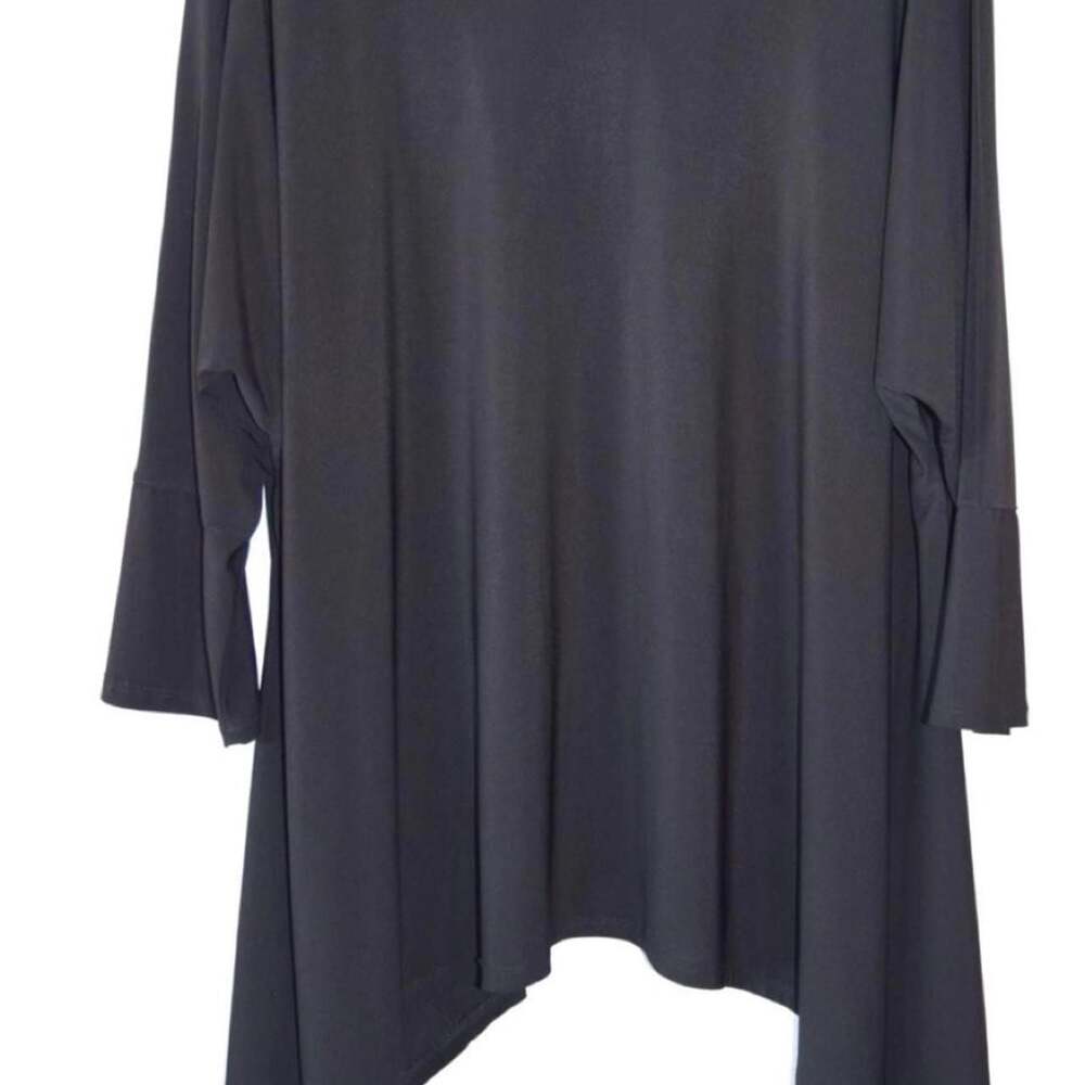 Dare2bStylish Black Asymmetrical Knit Tunic 3/4 Sleeve Top